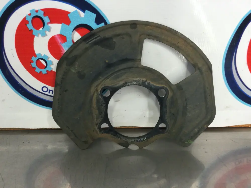 2004 Infiniti G35 Passenger Right Front Brake Dust Cover OEM 0BKQBK