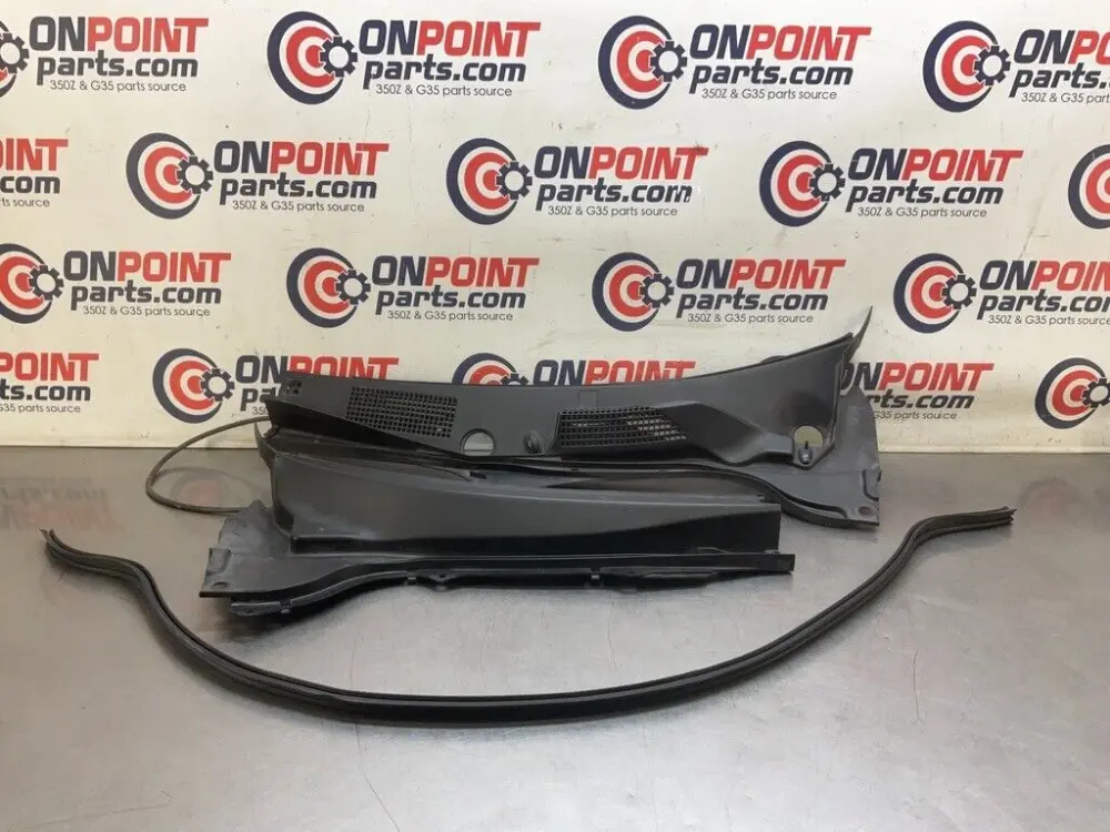 2003 Infiniti V35 G35 Windshield Cowl OEM 23BCEF3