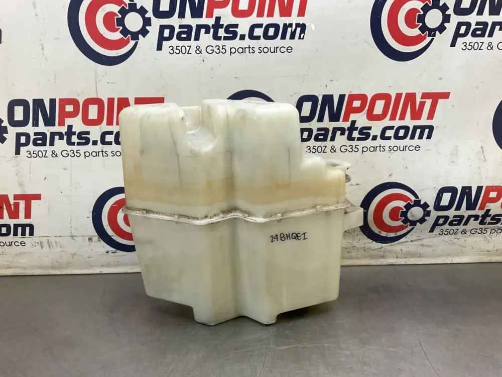 2005 Nissan Z33 350Z Windshield Wiper Fluid Reservoir OEM 24BHQEI