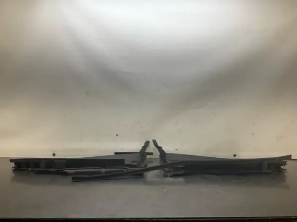 2008 Infiniti V35 G35X Front Windshield Cowl Wiper Cover Panel Oem 15Bd0G7