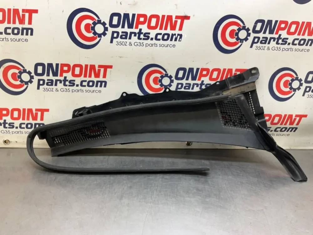 2009 Infiniti G37 Passenger Right Front Windshield Hood Cowl 66862 OEM 12BAWF3